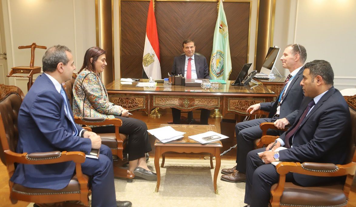 وزير الزراعة يلتقي ممثل برنامج الأغذية العالمي لتعزيز التعاون …