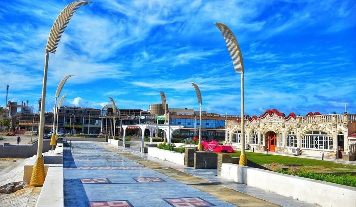 بعد أكثر من 20 عامًا.. كورنيش بورسعيد يستعيد بريقه ويتحول لواج…