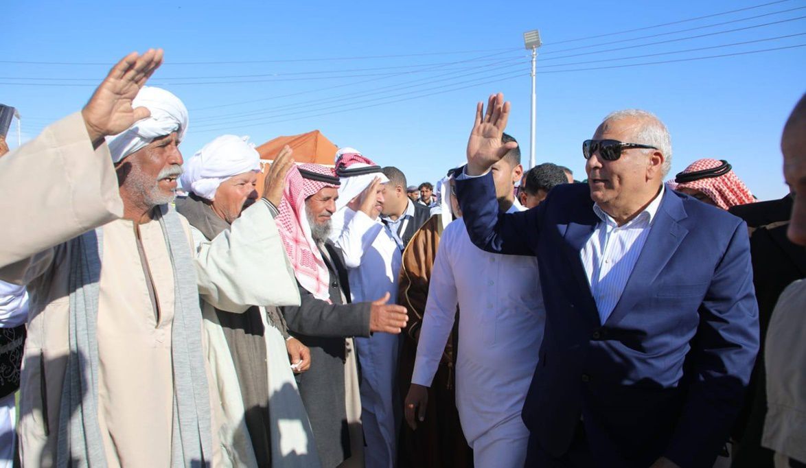 محافظ الوادي الجديد يشهد الاستعدادات النهائية لختام مهرجان الر…