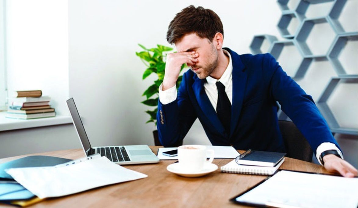 حافظ على صحتك.. قانون العمل بيحميك وبيقولك متشتغلش أكتر من 8 س…