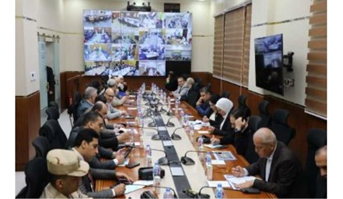 محافظ القاهرة يترأس اجتماع غرفة عمليات المحافظة…