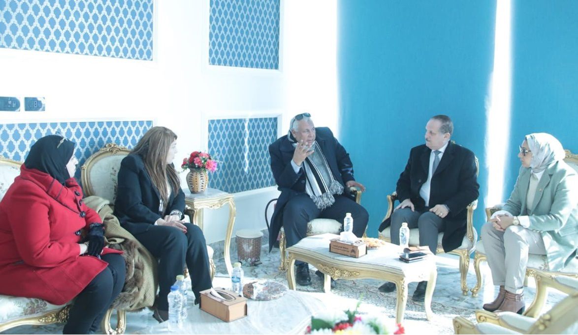 تحت شعار “واحات الفن والإبداع”.. محافظ الوادي الجديد يفتتح الم…