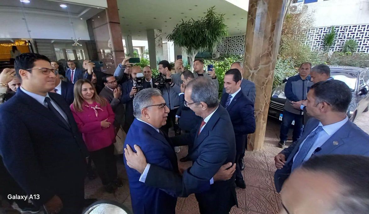 محافظ الدقهلية يستقبل وزير الاتصالات لبحث مشروعات رقمية جديدة …