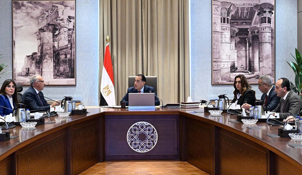 مدبولي يطلع على آخر مُستجدات الموقف التنفيذي للمشروع القومي…