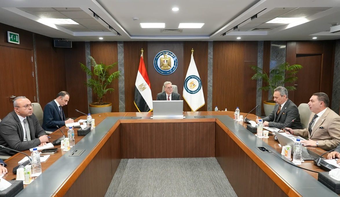 وزير البترول يبحث تطوير آلية تدريب جميع سائقي نقل المنتجات ال…