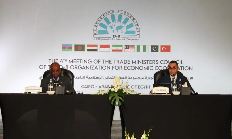 وزير الاستثمار يترأس اجتماعات الدورة الرابعة لمجلس وزراء التجارة بمجموعة الدول الثماني النامية D-8