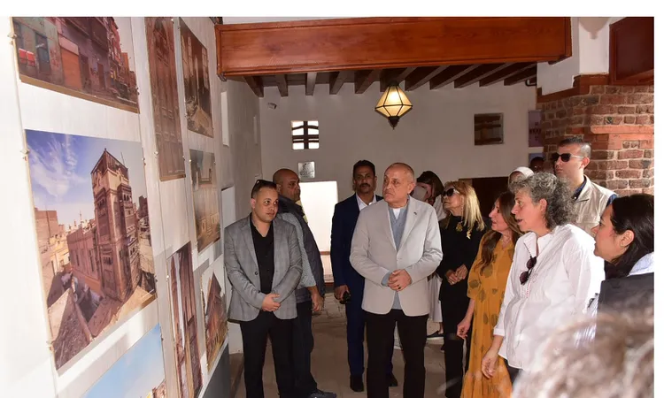 محافظ الأقصر والسفيرة الأمريكية يتابعان مشروعات «إحياء إسنا التاريخية» بعد فوزها بجائزة أغاخان 2025