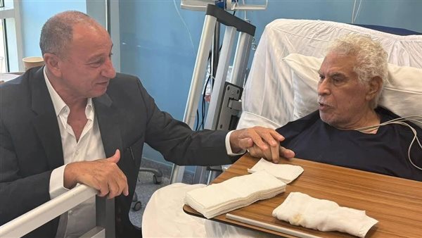 أخر تطورات الحالة الصحية للمعلم حسن شحاته بعد الخضوع لعملية جراحية لـمدة 13 ساعة