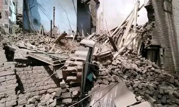 ارتفاع ضحايا انهيار منزل الدير جنوب الأقصر إلى 3 وفيات و2 إصابة