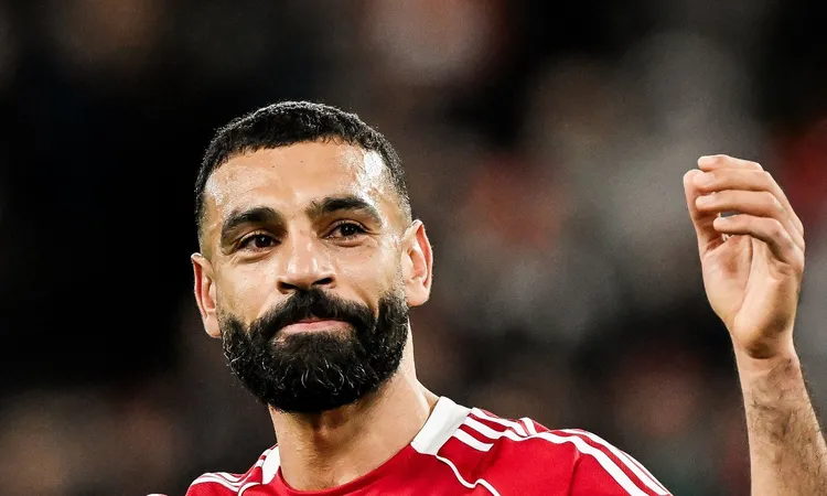 عودة محمد صلاح تشعل صحف إنجلترا وتفتح باب التساؤلات حول مستقبل مع ليفربول