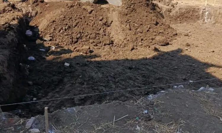 غرفة صرف مكشوفة منذ شهرين تهدد حياة تلاميذ معهد ابتدائي بقنا