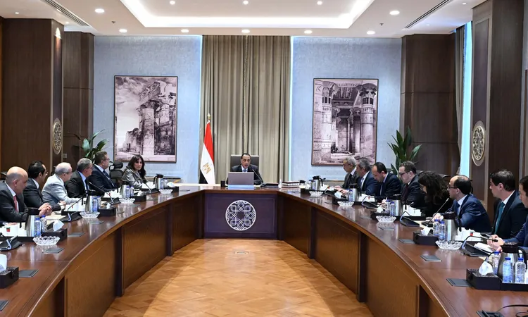 رئيس الوزراء يتابع تنفيذ مخرجات اللجنة الاستشارية للتنمية العمرانية وتصدير العقار