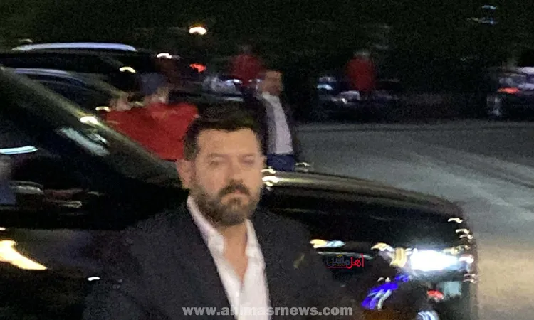 عمرو يوسف يؤدي واجب العزاء في شقيقة عادل إمام