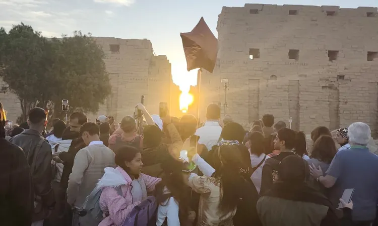 تعامد الشمس على قدس الأقداس بمعابد الكرنك بالأقصر معلنة بداية فصل الشتاء