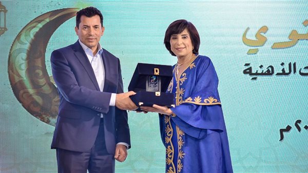 اختيار مستحق للدكتور أشرف صبحي