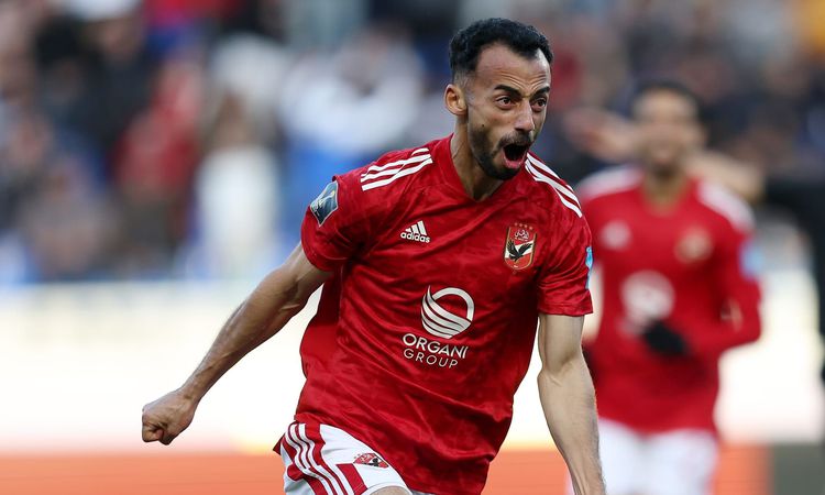 شوبير: موقف الأهلي هو الأساس في مستقبل أحمد عبد القادر واللاعب حر في تحديد وجهته