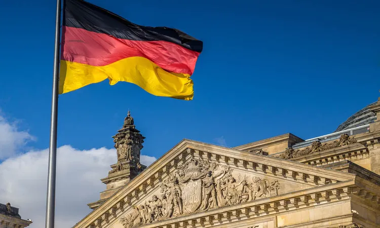 إقبال غير مسبوق من الشباب في ألمانيا على اعتناق الإسلام والسبب صمود غزة