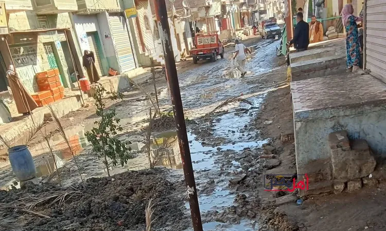 أزمة مياه تضرب قرية الروبيات بالفيوم.. والأهالي: محدش بيسأل فينا