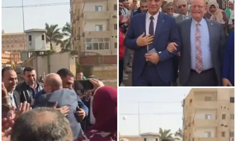 بالورود.. طلاب علوم المنوفية يصنعون ممرًا شرفيًا لتكريم عميد الكلية السابق