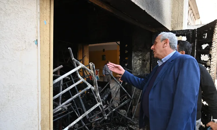 محافظ الغربية يعلن السيطرة الكاملة على حريق مدرسة طنطا الثانوية الزراعية