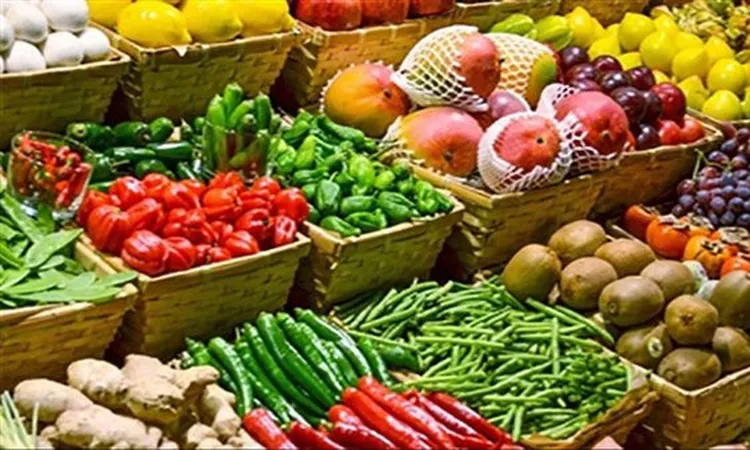 ارتفاع أسعار الخضروات والفاكهة قادم.. و”الشعبة”: الأسعار ستعود لطبيعتها مع بداية رمضان