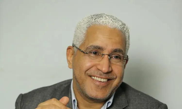 نجاة الكاتب الصحفي عبده مغربي من محاولة تعدي على طريق حجازة في قنا