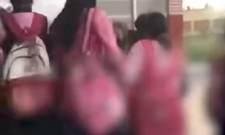 بدء محاكمة طالبات المدرسة التجارية بالإسكندرية بتهمة الاعتداء على ولية أمر 24 ديسمبر