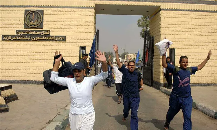 الحكومة توافق على العفو عن باقي مدة العقوبة لبعض المحكوم عليهم بمناسبة الاحتفال بعيد الشرطة