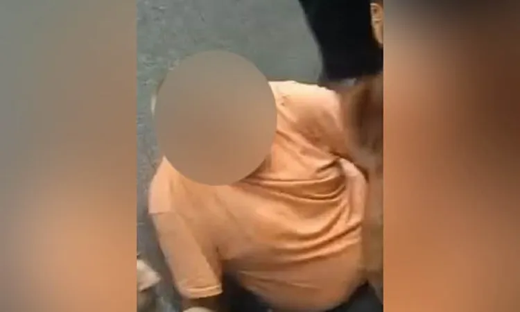 وصول أطفال مدرسة الإسكندرية الدولية ومحاميا الأطفال محكمة الجنايات في أولى جلسات محاكمة “الجنايني”