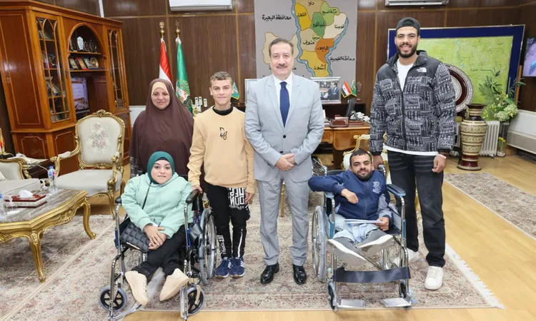 محافظ المنوفية يلتقي حالتين من ذوي الهمم من أسرة واحدة ويأمر بصرف مساعدات مالية و 2كرسي متحرك