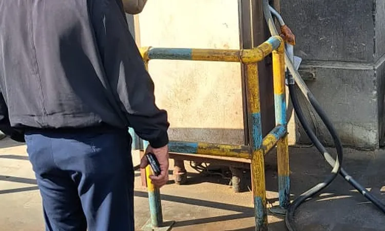 ضبط محطة وقود غير مرخصة داخل مصنع بمدينة السادات والتحفظ على11 ألف لتر سولار مدعم محظور تداوله