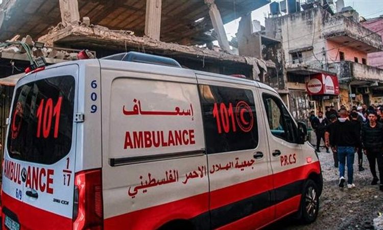 الهلال الأحمر الفلسطيني: أطفال غزة يواجهون خطرًا حقيقيًا مع البرد وجرف آلاف الخيام