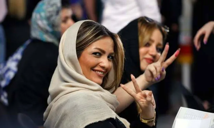 عودة الحجاب إلى واجهة الجدل السياسي في إيران.. نواب يهاجمون القضاء ويتهمونه بالتراخي