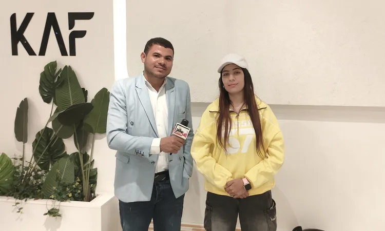 بوسي صاحبة “تريند البشعة”: طليقي كان نايم طول اليوم.. وأنا اللي شايلة البيت