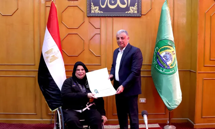 محافظ الإسماعيلية يكرم أبطال المحافظة الحاصلين على بطولات عالمية