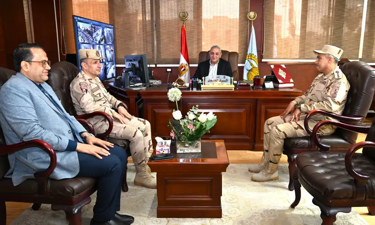 لجنة تفتيش قوات الدفاع الشعبي والعسكري تشيد بالمستوى الرفيع لطلاب الغربية