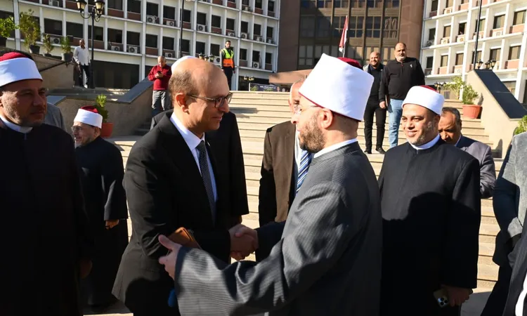 «المنشاوي» يستقبل أسامة الأزهري وزير الأوقاف بجامعة أسيوط