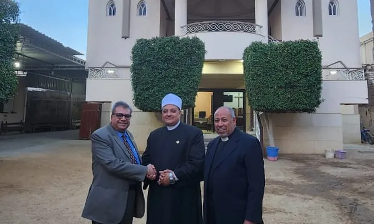 حوار إسلامي مسيحي لأول مرة بقرية «حلوة» بالمنيا حول ثقافة التسامح في الجمهورية الجديدة (صور)