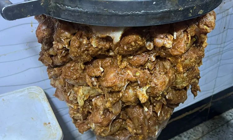 ضبط أطنان لحوم ودواجن فاسدة فى الدقهلية