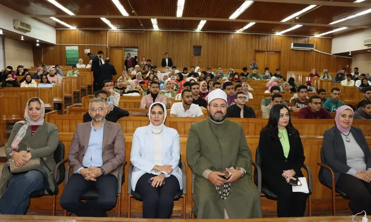 طب أسنان الإسكندرية تنظم ندوة لتجديد الخطاب الديني ورفع وعي الشباب
