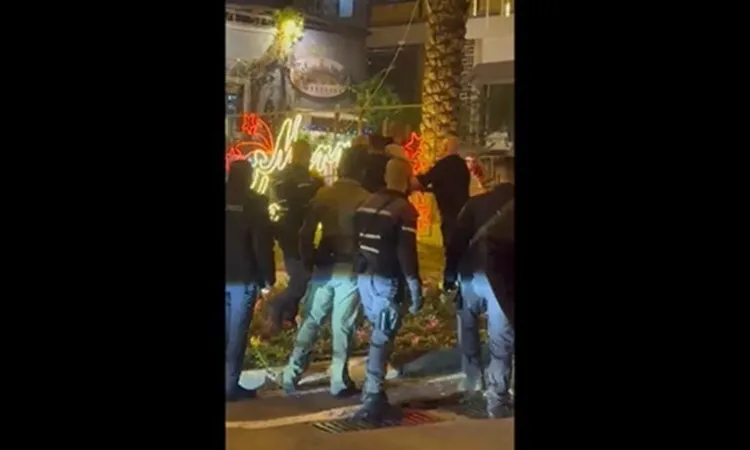 اقتحام مسيرة الميلاد في حيفا يثير غضبًا واسعًا واعتقالات تطال “بابا نويل”