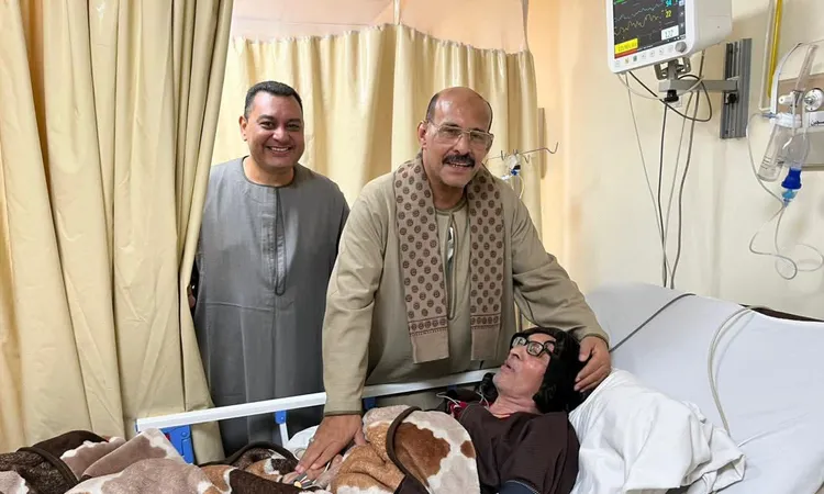 إنسانية نائب الغلابة.. قنديل من منصة الفوز إلى سرير مريض بقنا