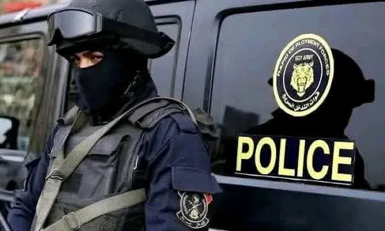 ضبط عاطل بحوزته 3 لفافات من مخدر الهيدرو في فايد بالإسماعيلية