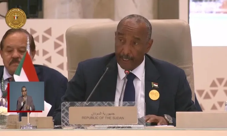 البرهان ينفي وجود نقاش مع روسيا حول إنشاء قاعدة عسكرية بالبحر الأحمر