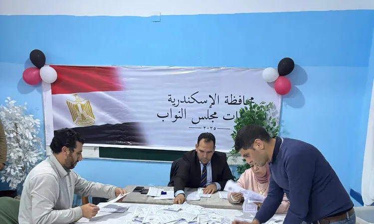 الحصر العددي لأصوات الناخبين في دائرة المنتزه بالإسكندرية