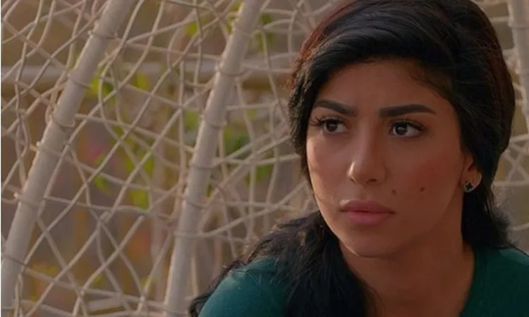 كارولين عزمي ترد بقوة على منتقدي أحمد العوضي: «لو قال إنه الأعلى أجرًا والأكثر مشاهدة فهو على حق»