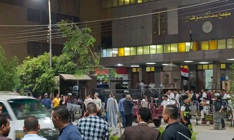 بعد جريمة هزت الصعيد.. الإعدام لـ8 متهمين بقتل عامل وسرقته في سوهاج