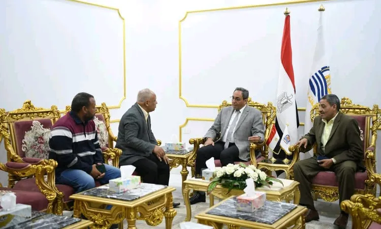 محافظ قنا يلتقي قيادات سكر نجع حمادي لتأمين الأصول وحماية خطوط الإنتاج من التعديات