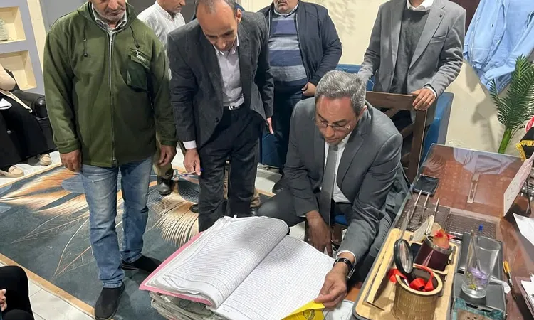 محافظ قنا يفاجئ المستشفى العام لمتابعة مستوى الخدمات الصحية