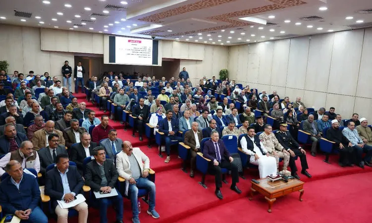 مجلس تنفيذي مطروح : يخصص أراضي لمدارس ووحدات إطفاء ومواقف حضارية